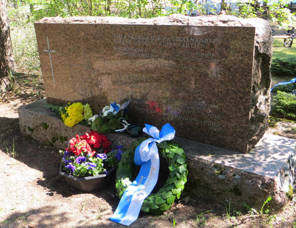 Kirkon muistokivi